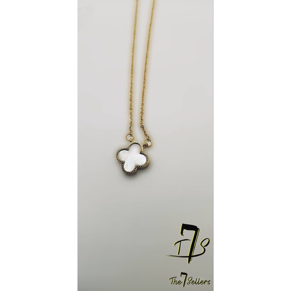 Lucky Shamrock Pendant with Shell and Black Enamel Chain (Gold) - Picture 1 of 2